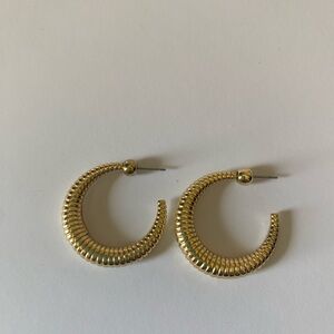 BaubleBar Textured Gold Hoop Earrings